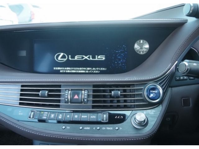 Lexus LS 2017-12 15535-19