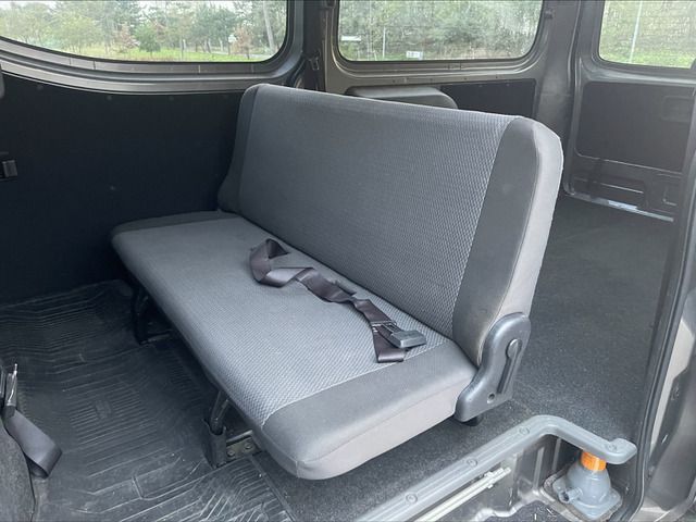 Nissan NV350 Caravan 2013-09 12311-8