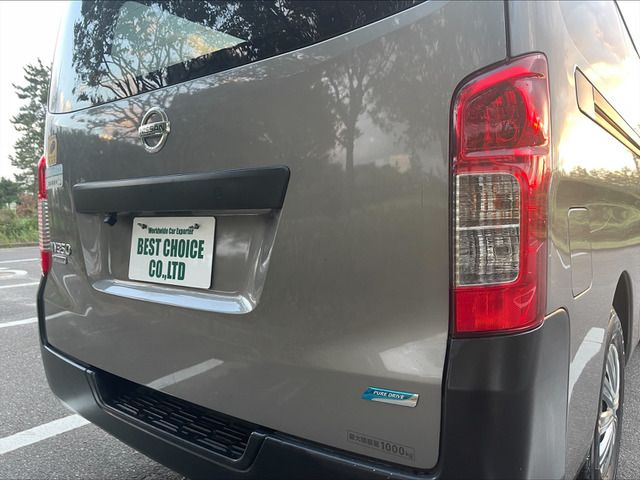 Nissan NV350 Caravan 2013-09 12311-18