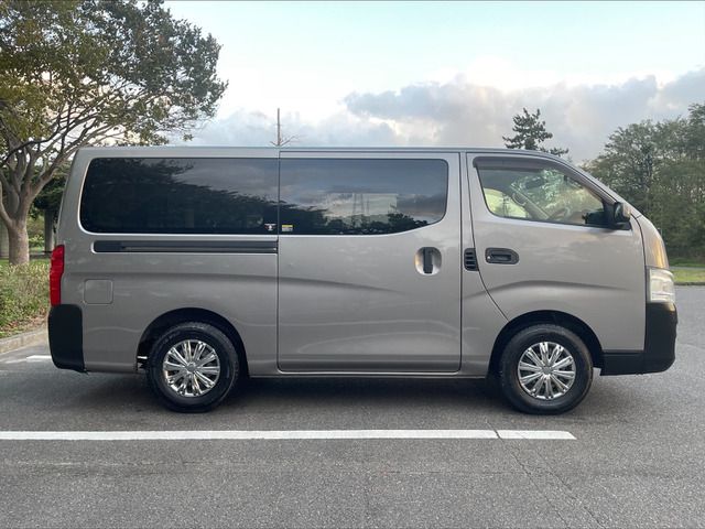 Nissan NV350 Caravan 2013-09 12311-4