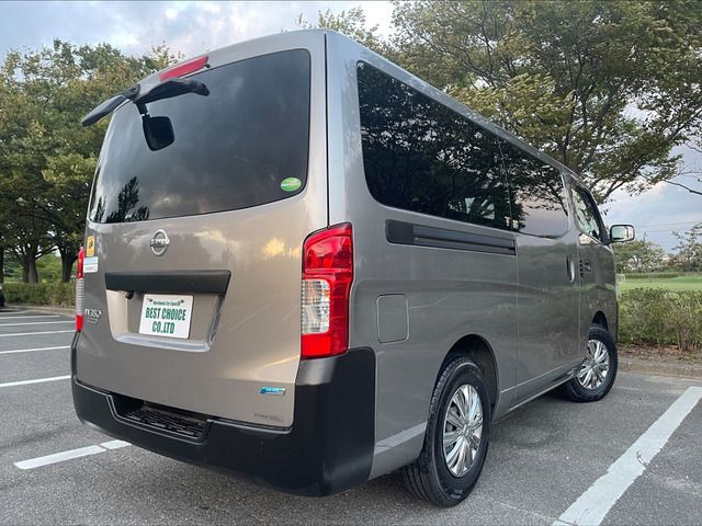 Nissan NV350 Caravan 2013-09 12311-3