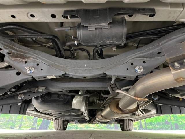 Nissan ELGRAND 2017-04 26669-19