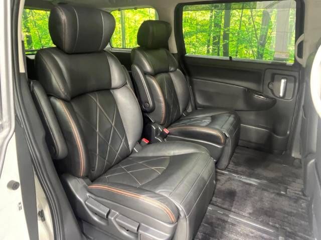 Nissan ELGRAND 2017-04 26669-8