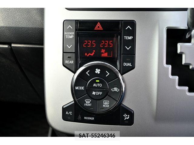 Toyota NOAH 2013-06 215297-20