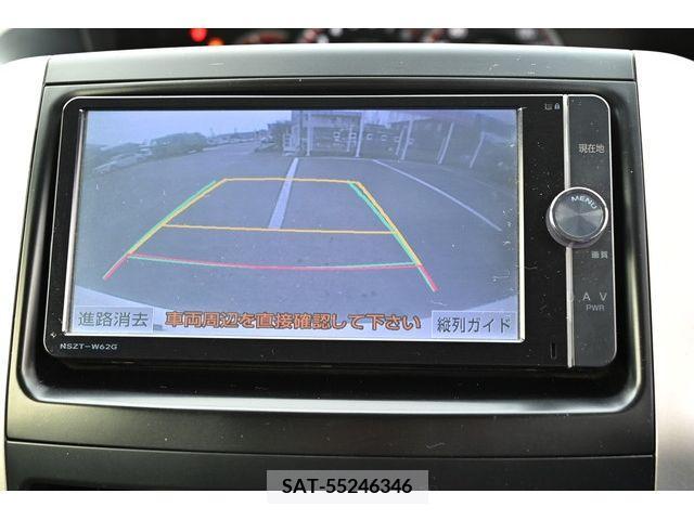 Toyota NOAH 2013-06 215297-23