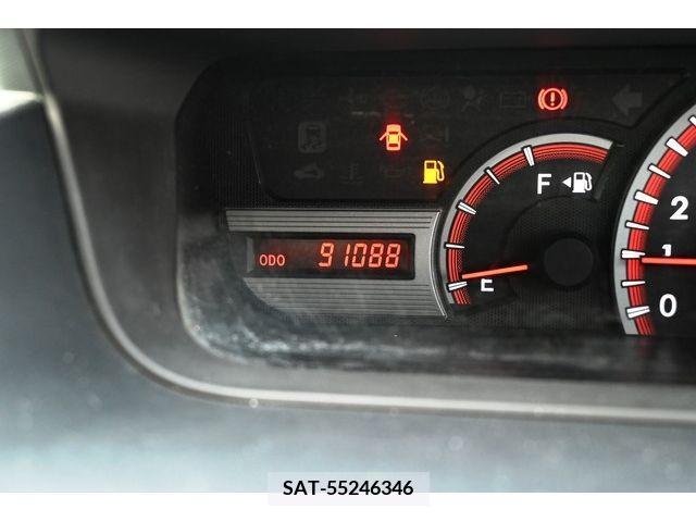 Toyota NOAH 2013-06 215297-26