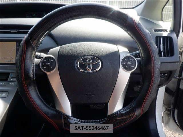 Toyota PRIUS 2012-03 239793-3