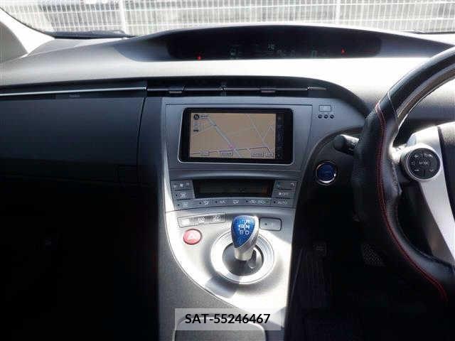Toyota PRIUS 2012-03 239793-4