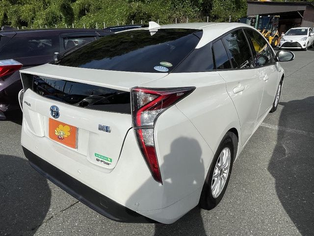 Toyota PRIUS 2017-09 18670-2