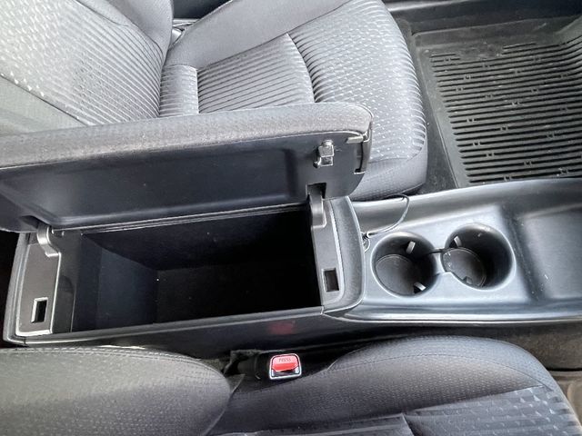 Toyota PRIUS 2017-09 18670-18