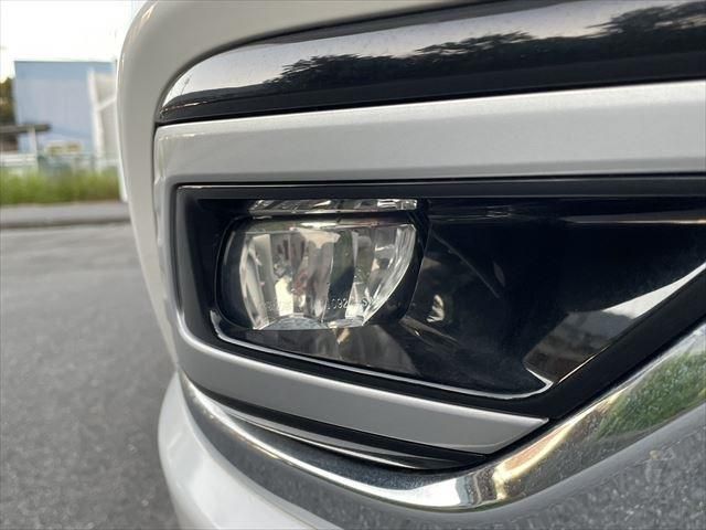 Mitsubishi OUTLANDER PHEV 2018-11 19145-11