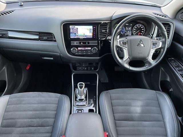 Mitsubishi OUTLANDER PHEV 2018-11 19145-15