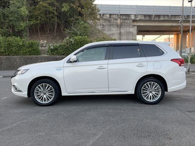 Mitsubishi OUTLANDER PHEV 2018-11 19145-6