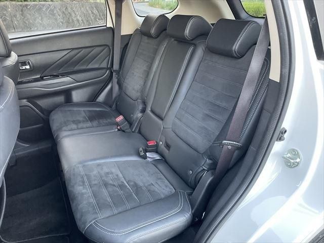 Mitsubishi OUTLANDER PHEV 2018-11 19145-19