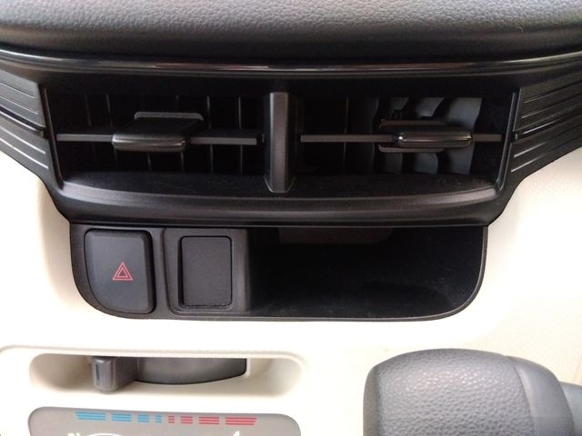 Daihatsu MOVE 2017-09 18713-12