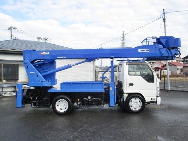 Isuzu ELF TRUCK 2015-01 184-2