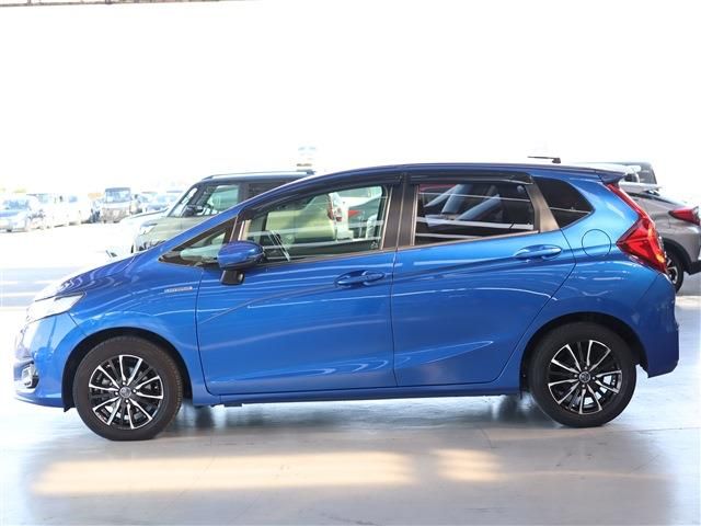 Honda FIT HYBRID 2017-10 28516-6