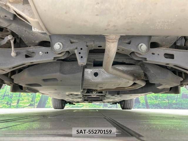 Toyota C-HR 2017-05 264095-19