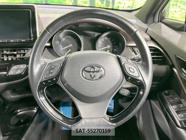 Toyota C-HR 2017-05 264095-11