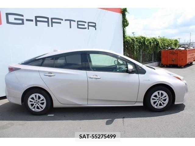 Toyota PRIUS 2017-11 366402-7