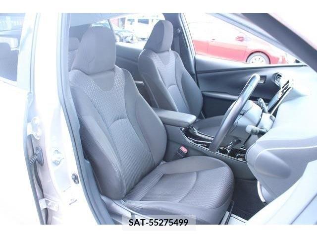 Toyota PRIUS 2017-11 366402-14