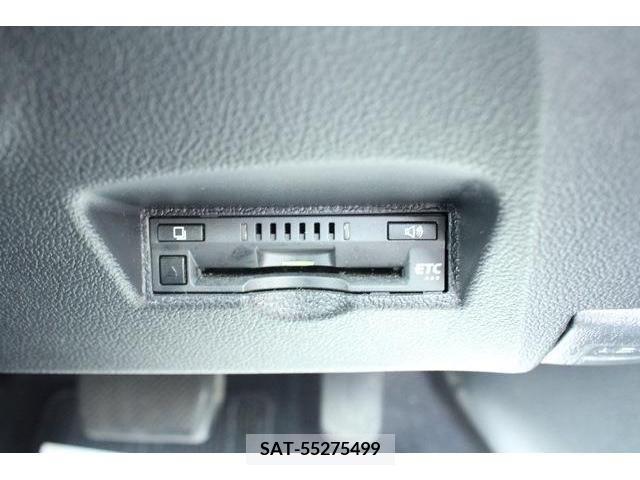 Toyota PRIUS 2017-11 366402-5