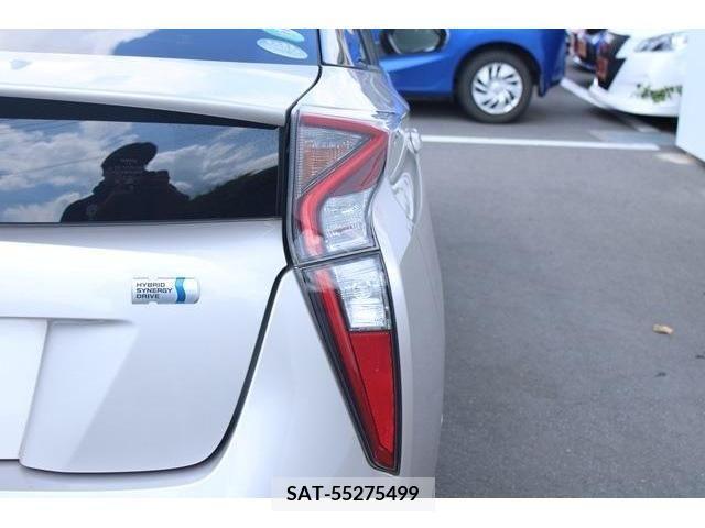 Toyota PRIUS 2017-11 366402-11