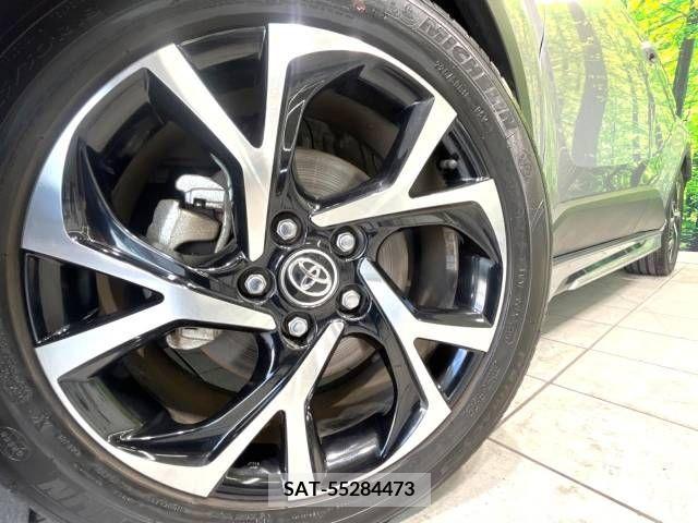 Toyota C-HR 2018-11 389935-13
