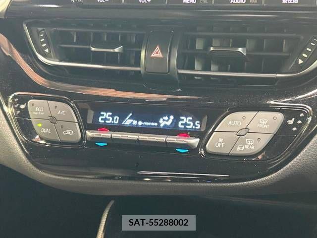 Toyota C-HR 2017-05 236749-6