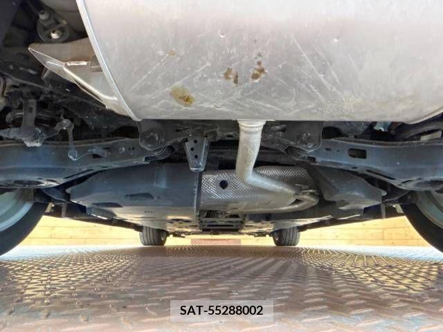 Toyota C-HR 2017-05 236749-19
