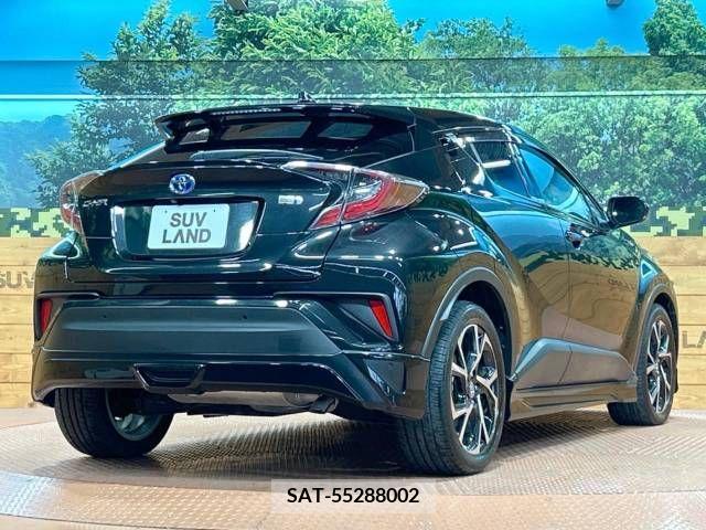 Toyota C-HR 2017-05 236749-17