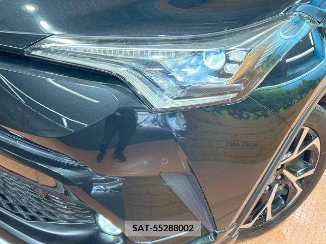 Toyota C-HR 2017-05 236749-12
