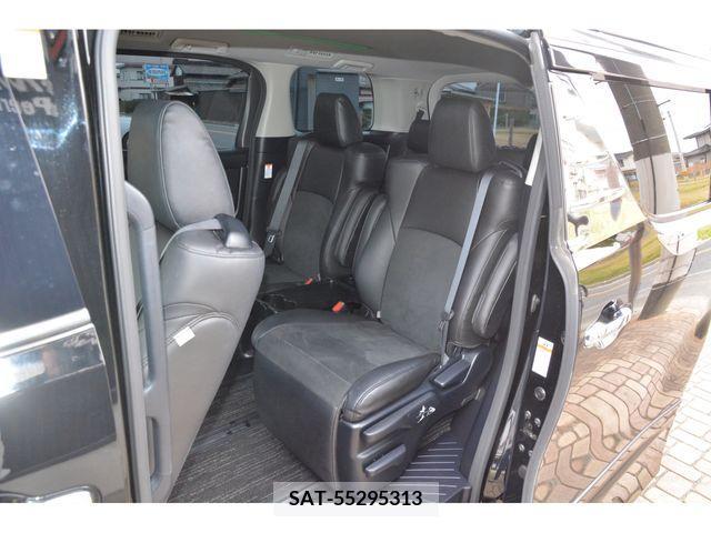 Toyota VELLFIRE 2016-06 211719-17