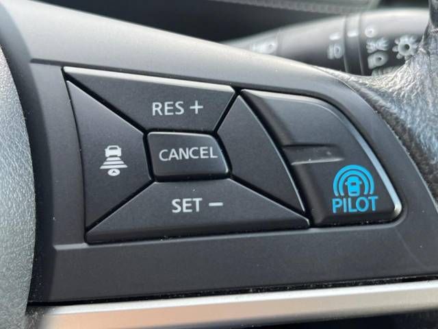 Nissan SERENA 2018-11 11256-6