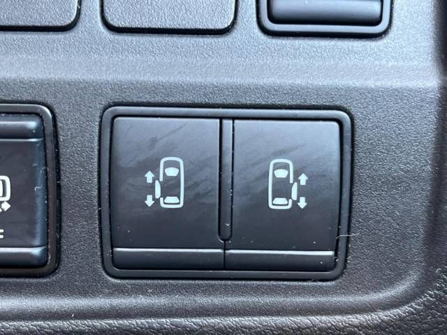 Nissan SERENA 2018-11 11256-5