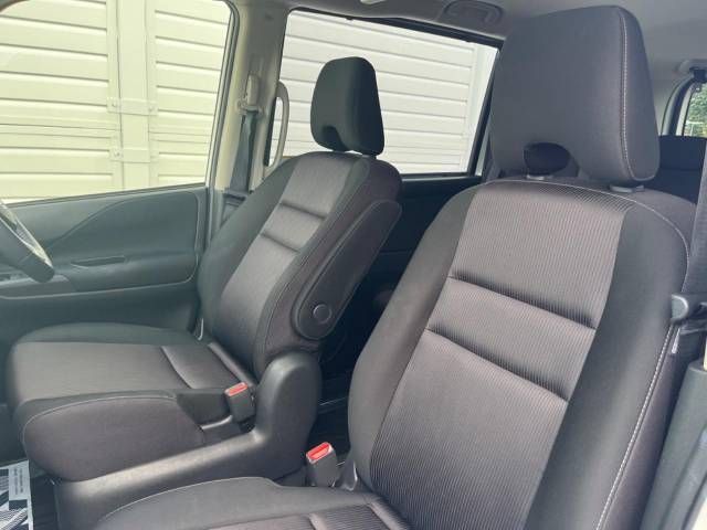 Nissan SERENA 2018-11 11256-8
