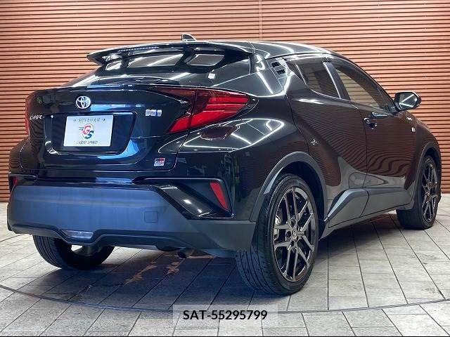 Toyota C-HR 2019-11 216018-11