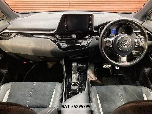 Toyota C-HR 2019-11 216018-1
