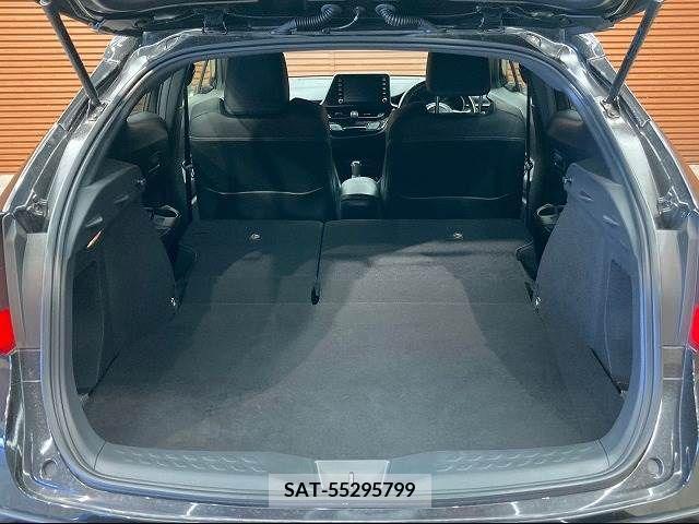 Toyota C-HR 2019-11 216018-19