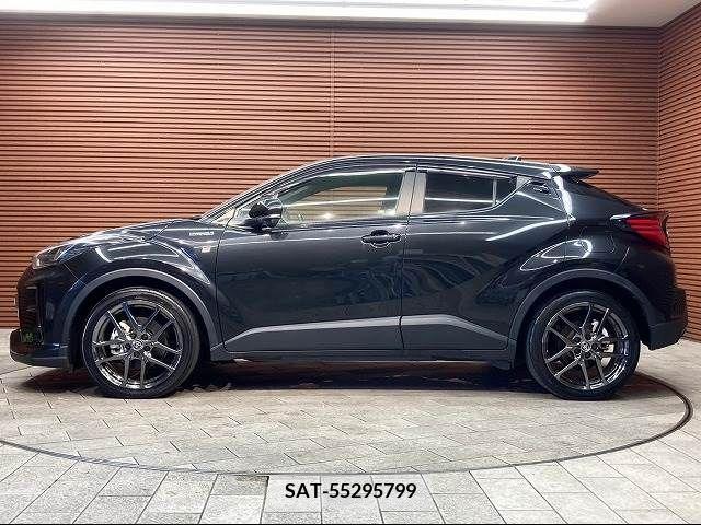 Toyota C-HR 2019-11 216018-15