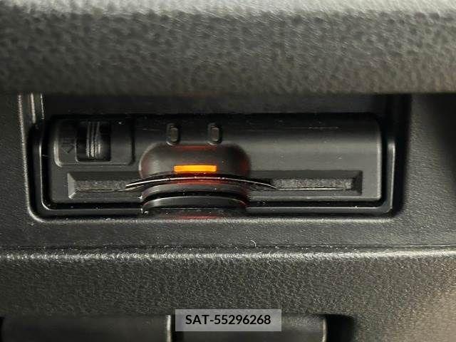 Nissan JUKE 2013-03 208851-6