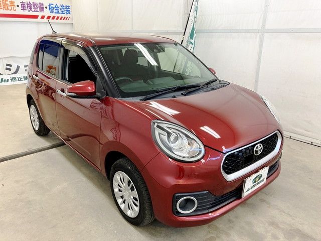 Toyota PASSO 2017-12 190836-0