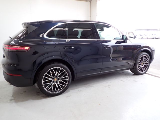 Porsche CAYENNE 2021-04 27923-4