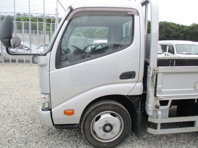 Hino DUTRO 2018-10 8296-3