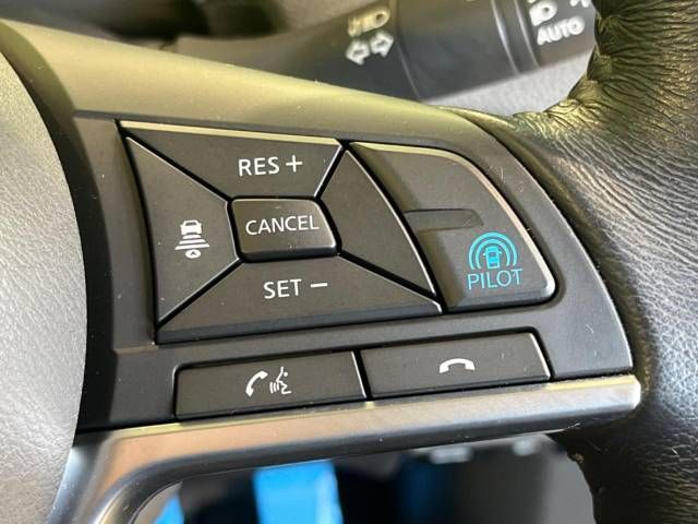 Nissan X-TRAIL 2019-06 27167-2