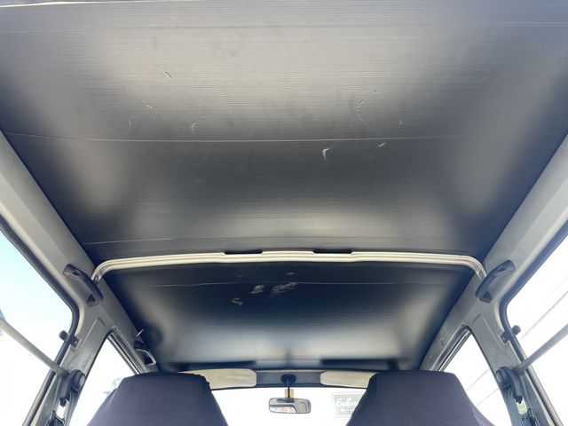 Suzuki JIMNY 1982-01 6333-8