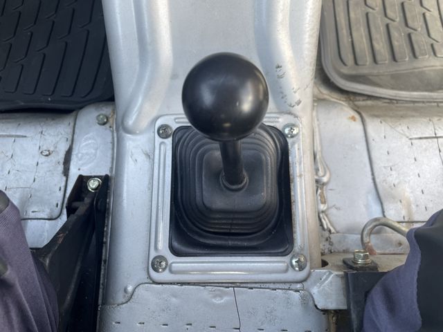 Suzuki JIMNY 1982-01 6333-13