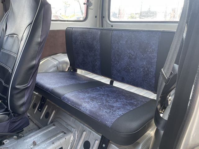 Suzuki JIMNY 1982-01 6333-23