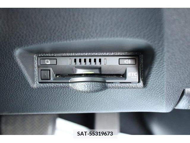 Toyota PRIUS 2021-06 331648-4