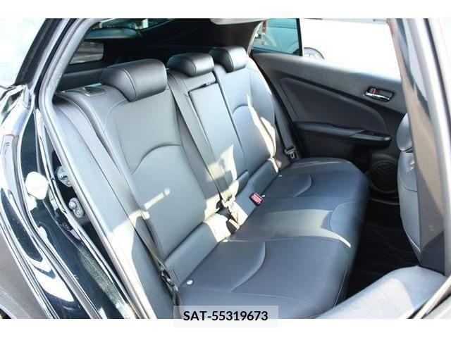 Toyota PRIUS 2021-06 331648-14